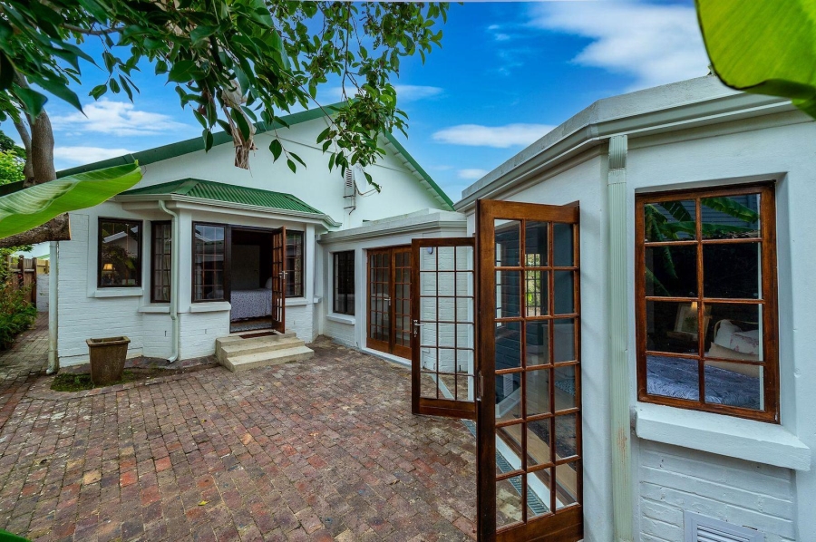 3 Bedroom Property for Sale in Leisure Isle Western Cape